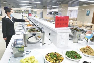 制止餐飲浪費 新區推出“紅黑榜”餐飲管理